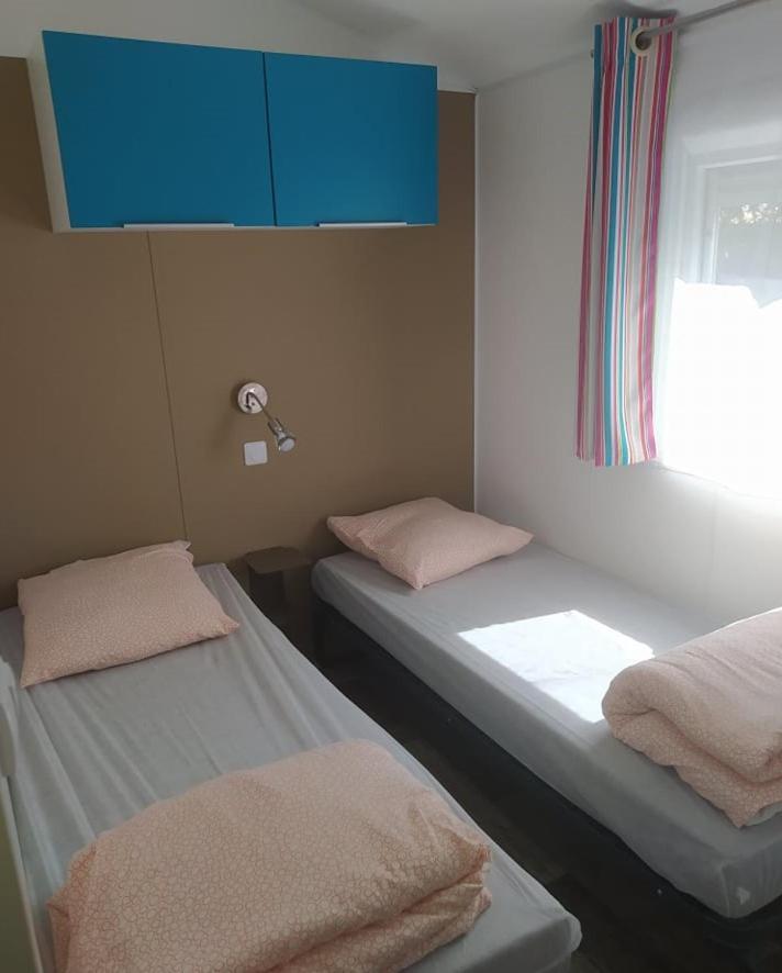 Mobile Homes By Kelair At Camping Sol A Go Go Сент-Илер-де-Рье Экстерьер фото
